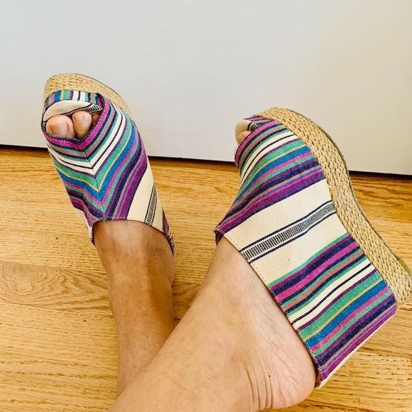 Chinese Laundry Platform Wedge Sandals - size 7M - Picture 2 of 5